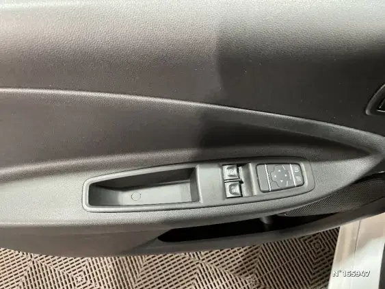 RENAULT ZOE - voiture d'occasion - Photo 30