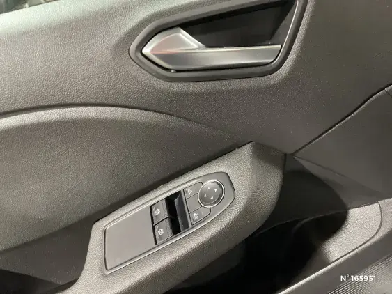 RENAULT CLIO V - voiture d'occasion - Photo 25