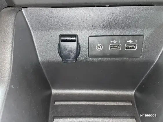 RENAULT CLIO V - voiture d'occasion - Photo 32