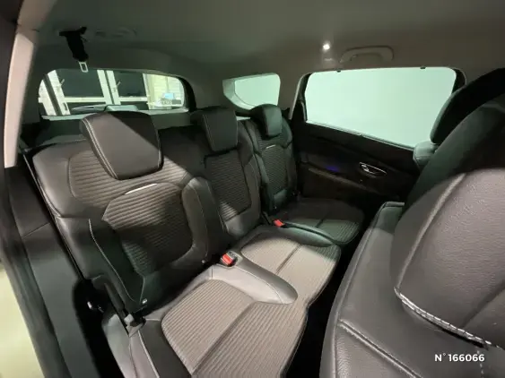 RENAULT SCENIC IV - voiture d'occasion - Photo 11