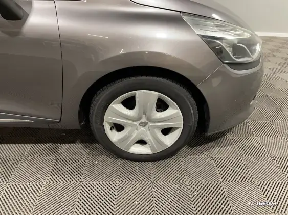 RENAULT CLIO IV BUSINESS - voiture d'occasion - Photo 8