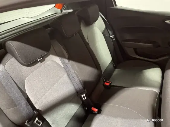 RENAULT CLIO V - voiture d'occasion - Photo 11