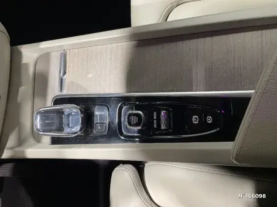 VOLVO XC60 II - voiture d'occasion - Photo 33