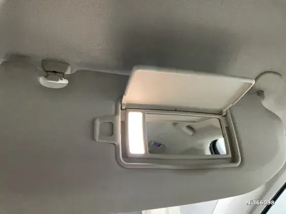 VOLVO XC60 II - voiture d'occasion - Photo 37