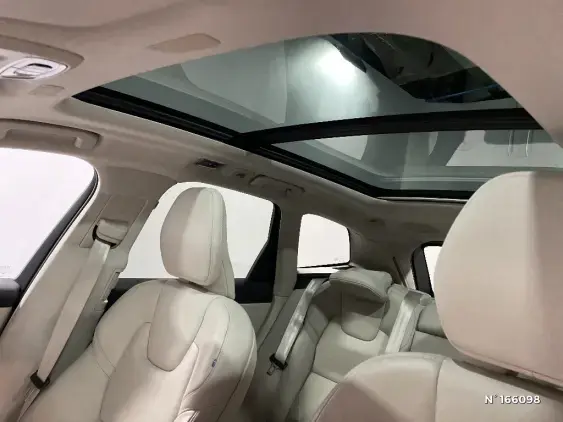 VOLVO XC60 II - voiture d'occasion - Photo 38