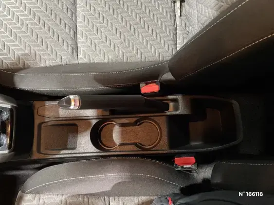 RENAULT CLIO V - voiture d'occasion - Photo 28