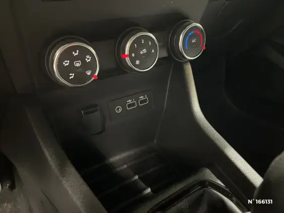 RENAULT CLIO V - voiture d'occasion - Photo 25