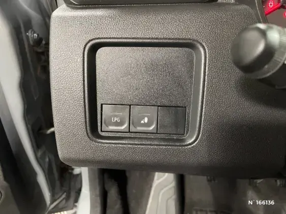 DACIA DUSTER II - voiture d'occasion - Photo 15