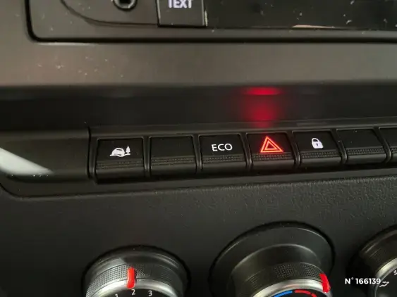 RENAULT MASTER III - voiture d'occasion - Photo 23