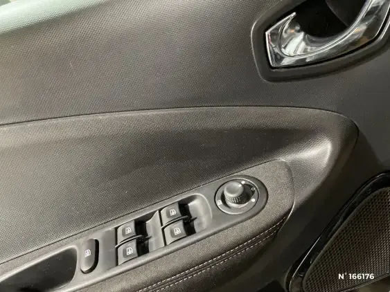 RENAULT ZOE - voiture d'occasion - Photo 25