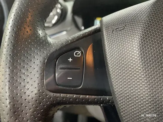 RENAULT ZOE - voiture d'occasion - Photo 26