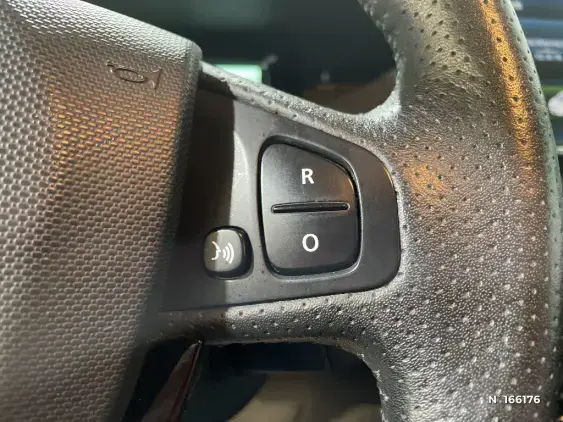 RENAULT ZOE - voiture d'occasion - Photo 27