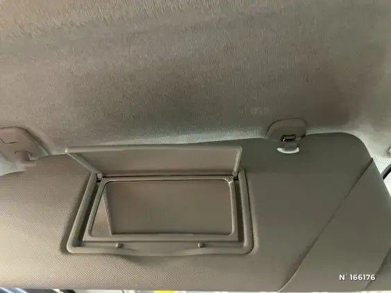 RENAULT ZOE - voiture d'occasion - Photo 32