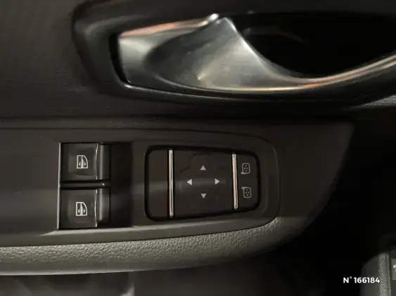 RENAULT CLIO IV - voiture d'occasion - Photo 30