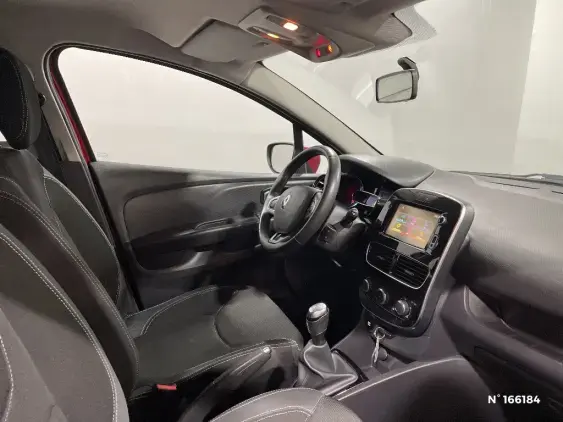 RENAULT CLIO IV - voiture d'occasion - Photo 10