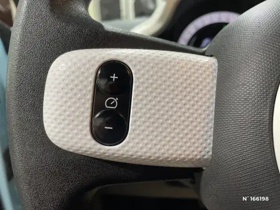 RENAULT TWINGO ELECTRIQUE III - voiture d'occasion - Photo 24