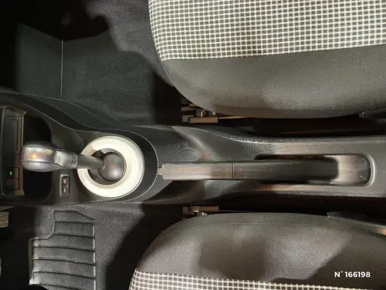 RENAULT TWINGO ELECTRIQUE III - voiture d'occasion - Photo 29