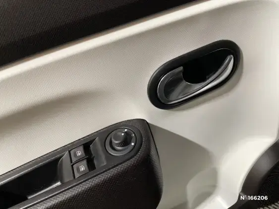 RENAULT TWINGO ELECTRIQUE III - voiture d'occasion - Photo 24