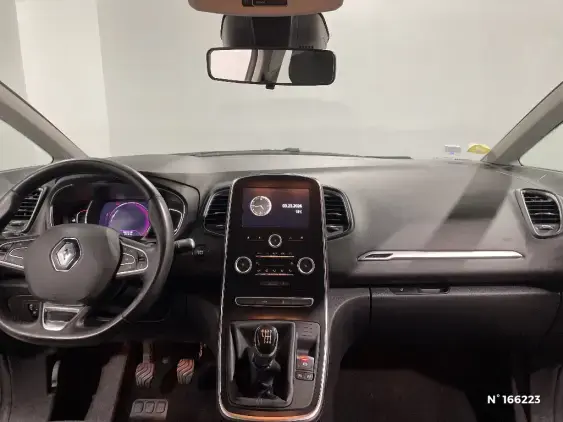 RENAULT SCENIC IV - voiture d'occasion - Photo 9