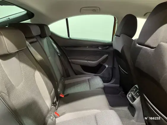 SKODA OCTAVIA IV - voiture d'occasion - Photo 11