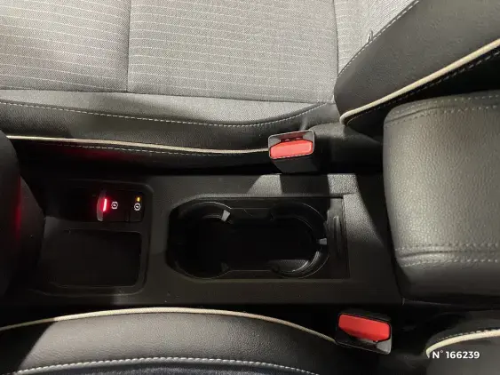 RENAULT CLIO V - voiture d'occasion - Photo 26