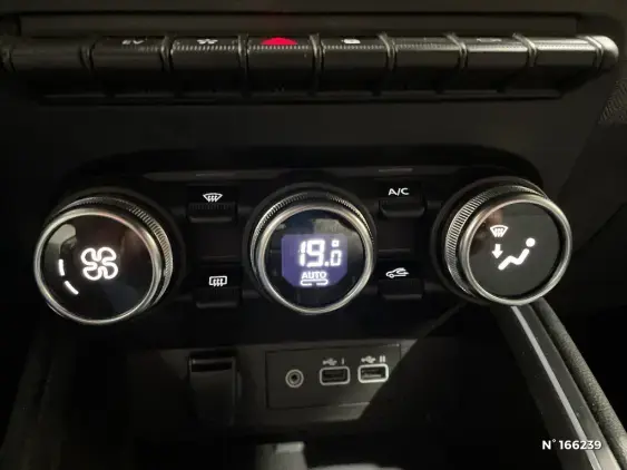 RENAULT CLIO V - voiture d'occasion - Photo 28