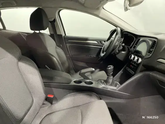 RENAULT MEGANE IV - voiture d'occasion - Photo 10