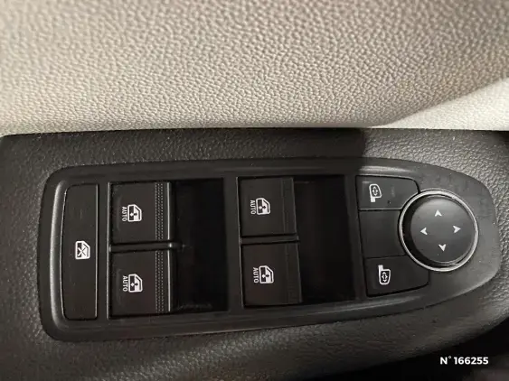 RENAULT CLIO V - voiture d'occasion - Photo 31