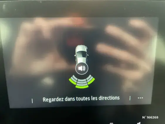 RENAULT CLIO V - voiture d'occasion - Photo 14