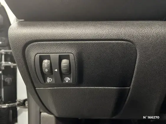 RENAULT MEGANE IV - voiture d'occasion - Photo 15