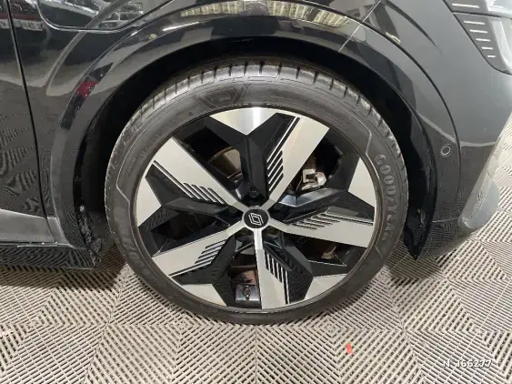 RENAULT MEGANE V - voiture d'occasion - Photo 8