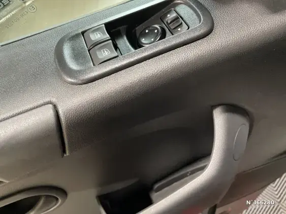 RENAULT MASTER III - voiture d'occasion - Photo 24