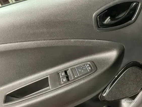 RENAULT ZOE - voiture d'occasion - Photo 24