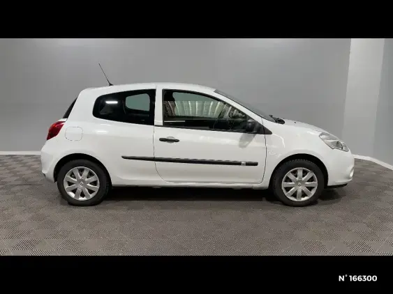 RENAULT CLIO III SOCIETE - voiture d'occasion - Photo 5