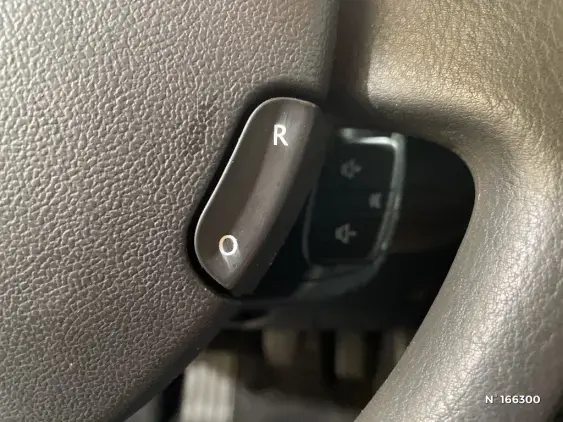 RENAULT CLIO III SOCIETE - voiture d'occasion - Photo 24