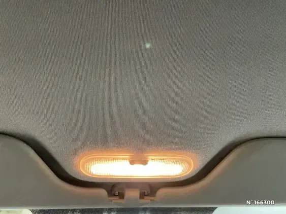 RENAULT CLIO III SOCIETE - voiture d'occasion - Photo 29