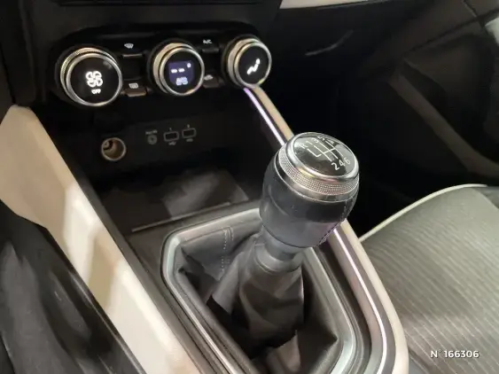 RENAULT CLIO V - voiture d'occasion - Photo 31