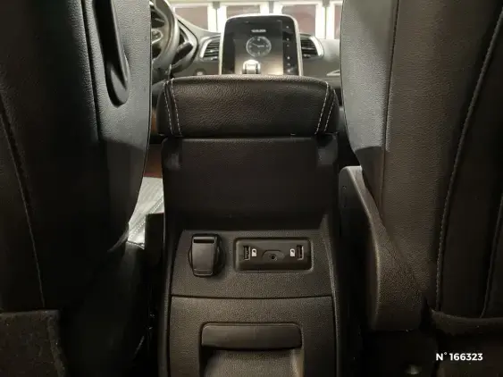 RENAULT SCENIC IV - voiture d'occasion - Photo 27