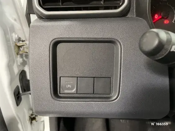 DACIA DUSTER II - voiture d'occasion - Photo 14