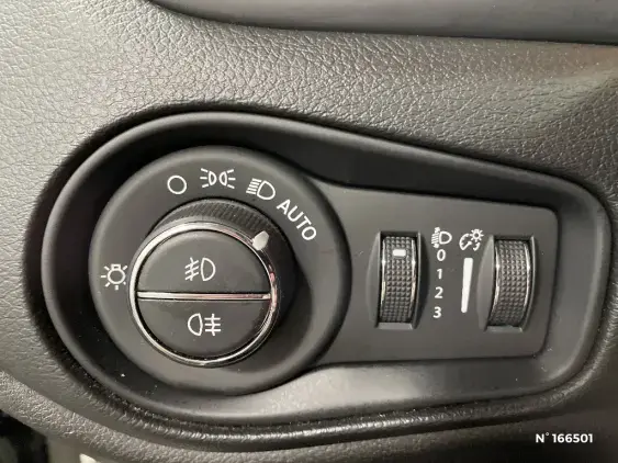 JEEP RENEGADE - voiture d'occasion - Photo 12
