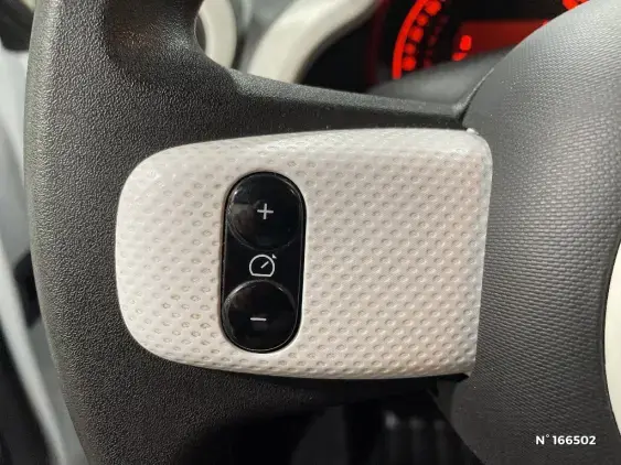 RENAULT TWINGO III - voiture d'occasion - Photo 24