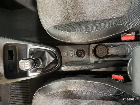 RENAULT CAPTUR - voiture d'occasion - Photo 31