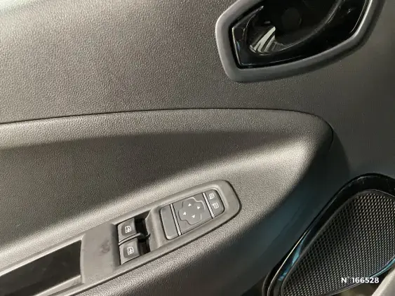 RENAULT ZOE - voiture d'occasion - Photo 24
