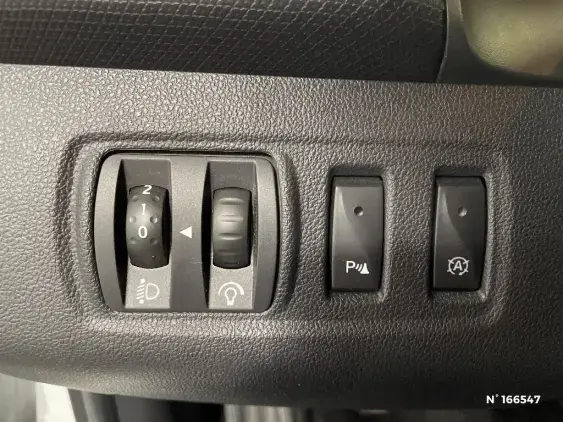 RENAULT CLIO IV - voiture d'occasion - Photo 14