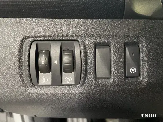 RENAULT CLIO IV - voiture d'occasion - Photo 15