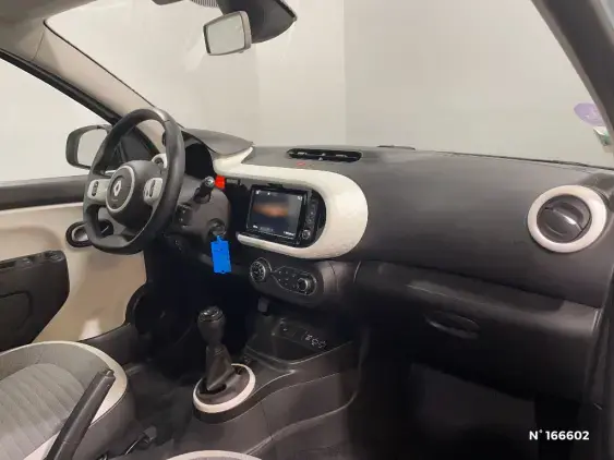 RENAULT TWINGO III - voiture d'occasion - Photo 10
