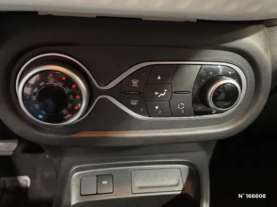 RENAULT TWINGO ELECTRIQUE III - voiture d'occasion - Photo 14
