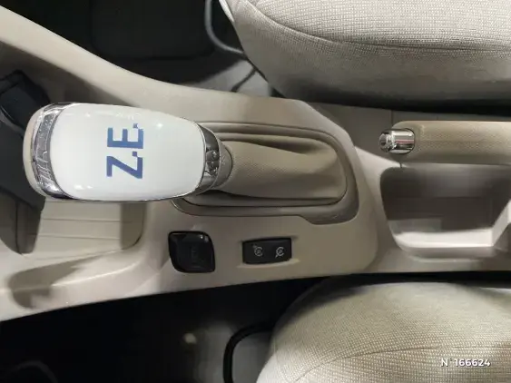 RENAULT ZOE - voiture d'occasion - Photo 25