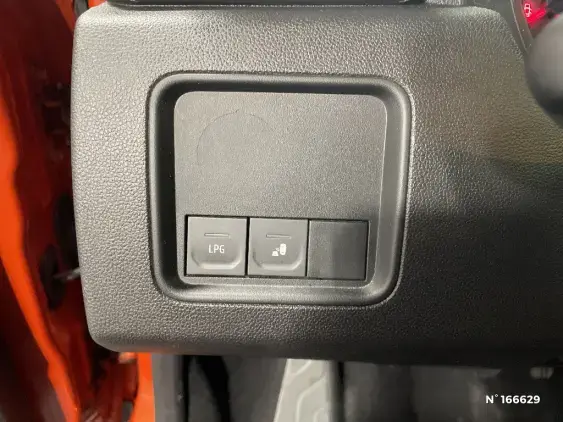 DACIA DUSTER II - voiture d'occasion - Photo 15