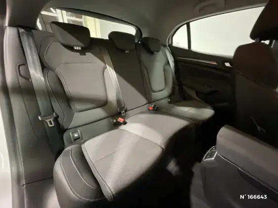 RENAULT MEGANE IV - voiture d'occasion - Photo 11